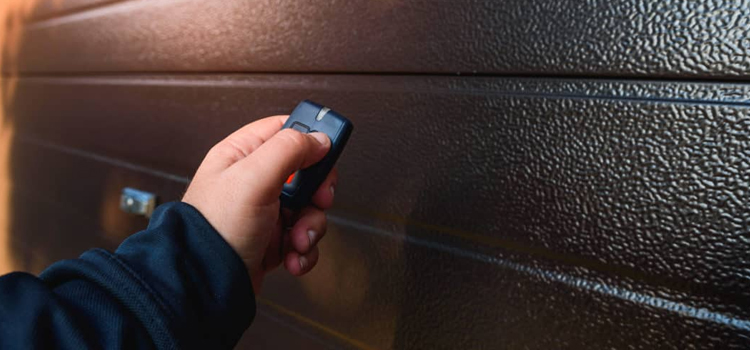 automatic door opener with remote control in Hilmar-Irwin