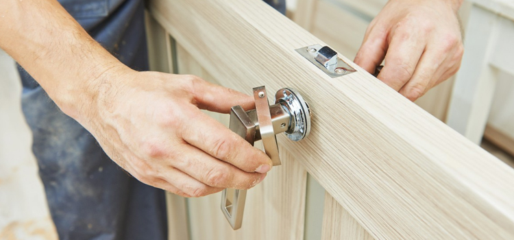 interior door repair Hilmar-Irwin